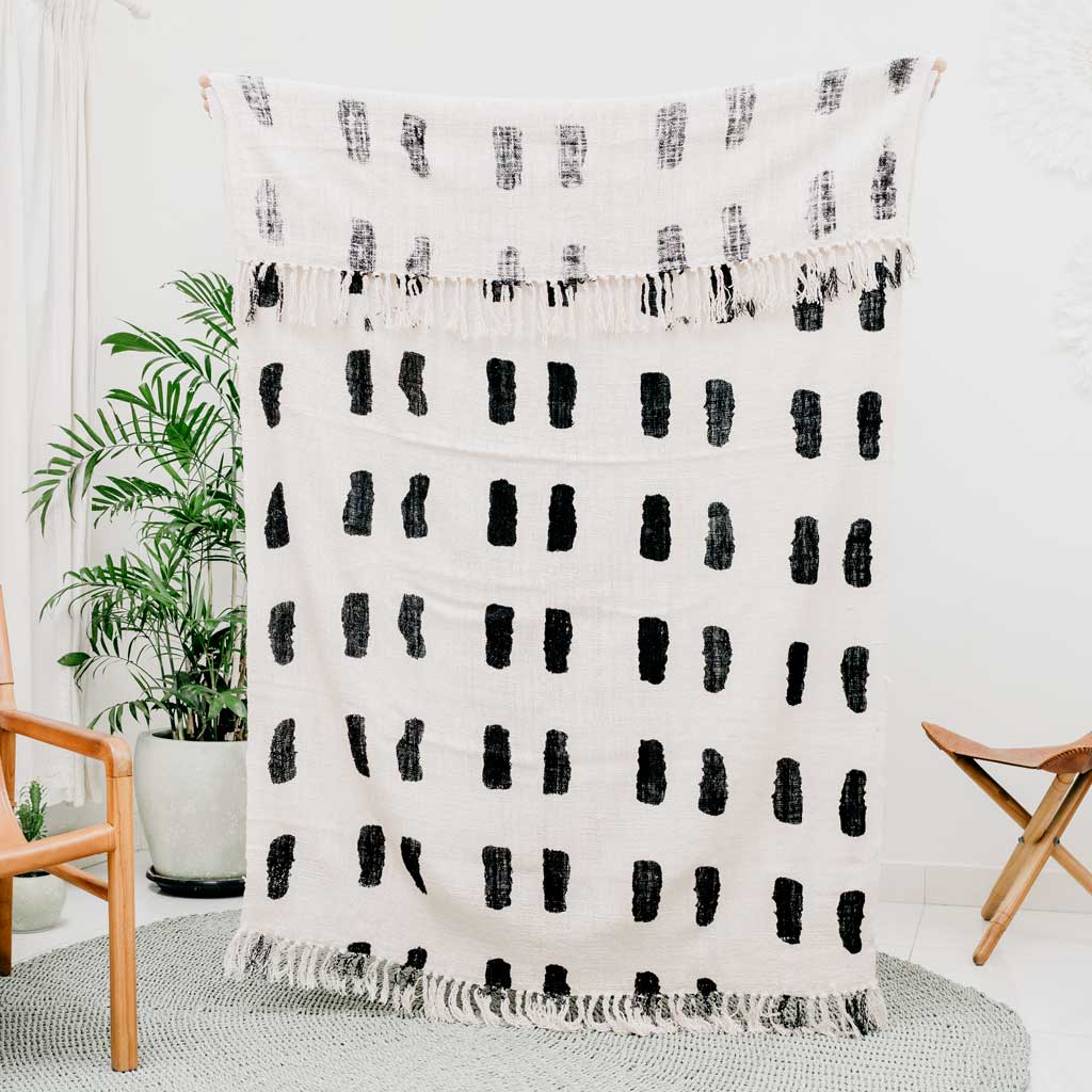 Blanket | Dotzen - Dotted Cotton Throw Blanket | Loomshine